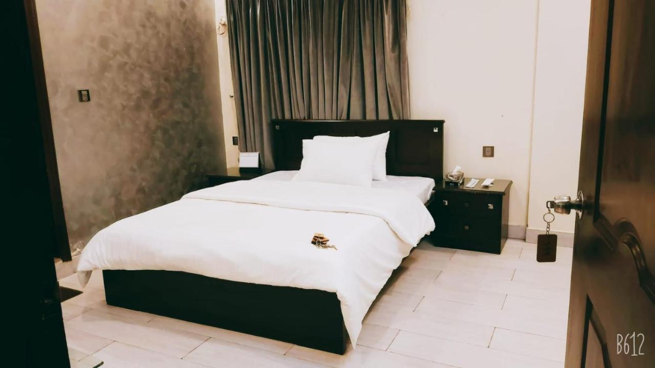 Elet Business Hotel カラチ エクステリア 写真
