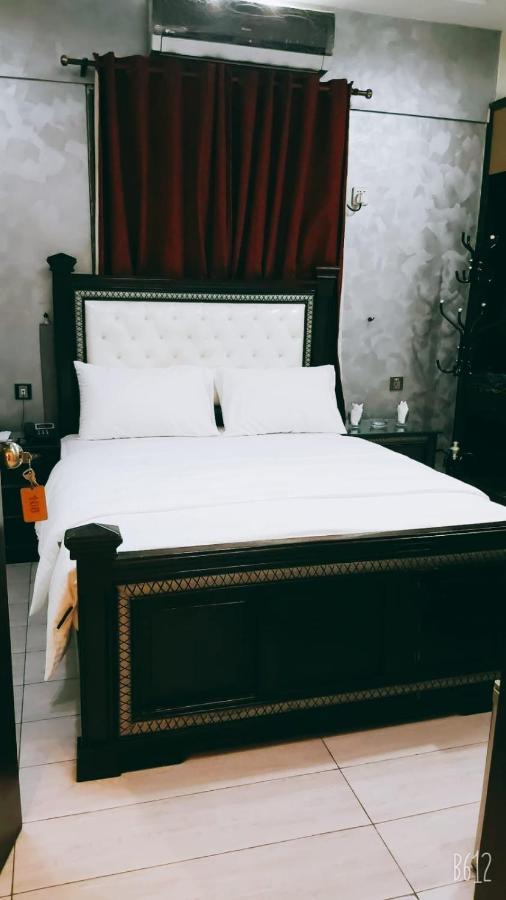 Elet Business Hotel カラチ エクステリア 写真
